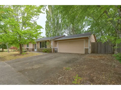 1801 SW Tamarack Street Mcminnville OR 97128