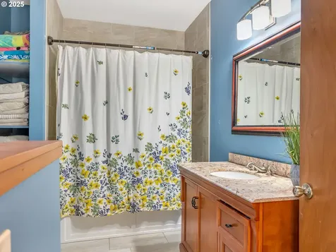 42274 Ziak Gnat Creek Lane Astoria OR 97103