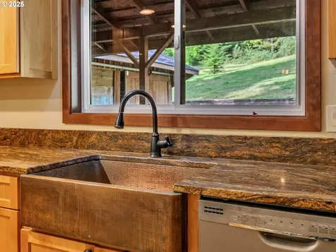 42274 Ziak Gnat Creek Lane Astoria OR 97103