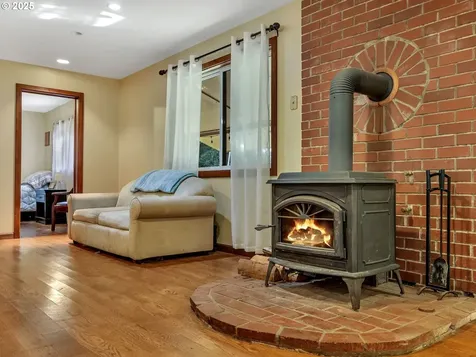 42274 Ziak Gnat Creek Lane Astoria OR 97103