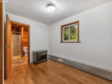 42274 Ziak Gnat Creek Lane Astoria OR 97103