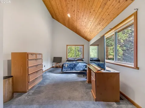 42274 Ziak Gnat Creek Lane Astoria OR 97103