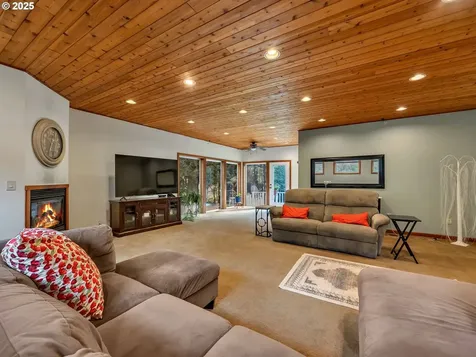 42274 Ziak Gnat Creek Lane Astoria OR 97103