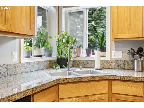 9613 NE 157th Avenue Vancouver WA 98682