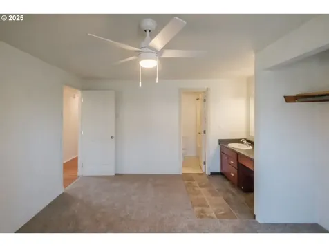 3197 Columbine Street Lebanon OR 97355