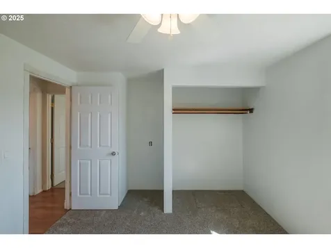 3197 Columbine Street Lebanon OR 97355
