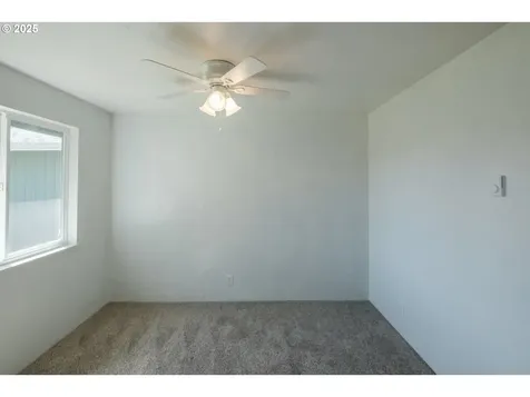 3197 Columbine Street Lebanon OR 97355