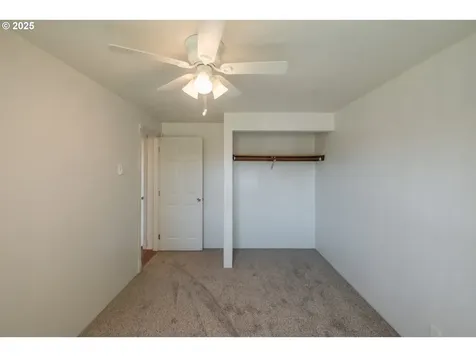 3197 Columbine Street Lebanon OR 97355