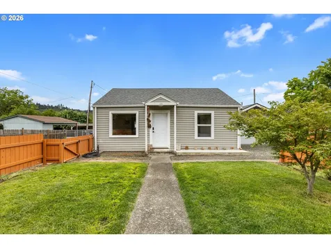 1331 NE Klamath Avenue Roseburg OR 97470