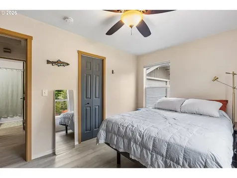 1331 NE Klamath Avenue Roseburg OR 97470