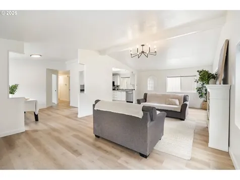 3425 Camas Street Woodburn OR 97071