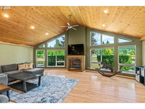 2734 Allen Street Kelso WA 98626