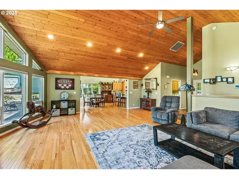 2734 Allen Street Kelso WA 98626