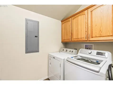 2734 Allen Street Kelso WA 98626