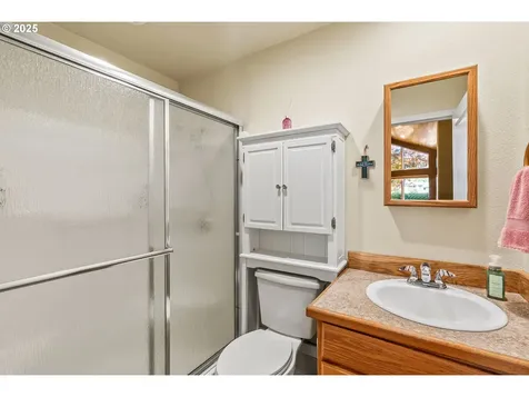 2734 Allen Street Kelso WA 98626