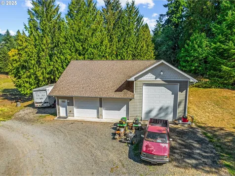 2734 Allen Street Kelso WA 98626
