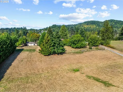 2734 Allen Street Kelso WA 98626