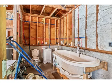 2734 Allen Street Kelso WA 98626
