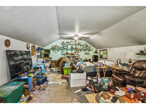 2734 Allen Street Kelso WA 98626