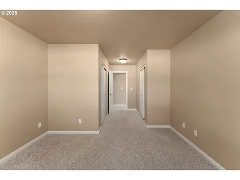 675 NE Cummins Street Roseburg OR 97470