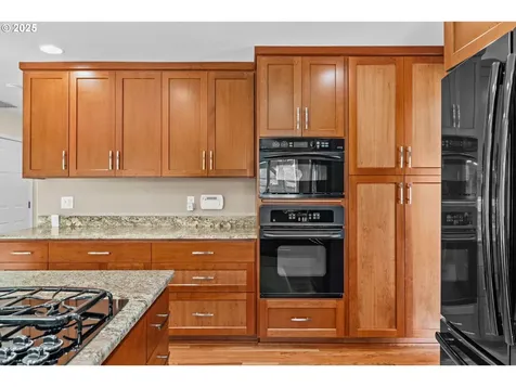 54 Silver Oak Drive Eugene OR 97404