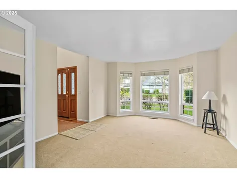 54 Silver Oak Drive Eugene OR 97404