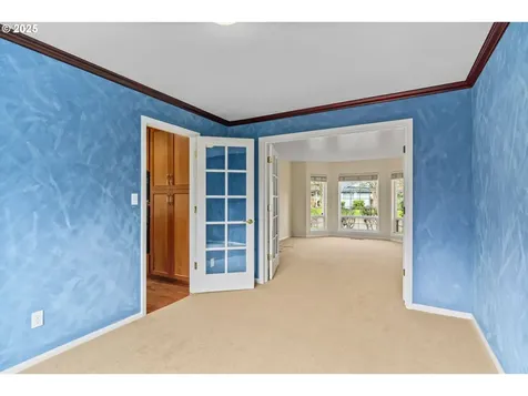 54 Silver Oak Drive Eugene OR 97404