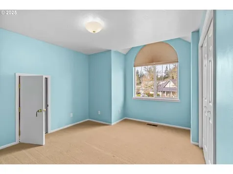 54 Silver Oak Drive Eugene OR 97404