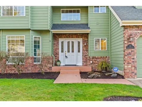 54 Silver Oak Drive Eugene OR 97404