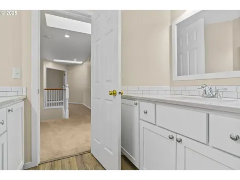 54 Silver Oak Drive Eugene OR 97404