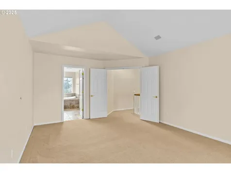 54 Silver Oak Drive Eugene OR 97404