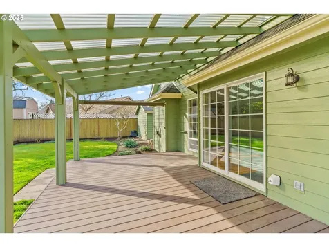 54 Silver Oak Drive Eugene OR 97404