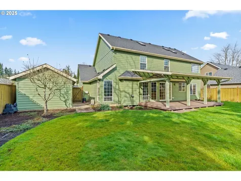 54 Silver Oak Drive Eugene OR 97404