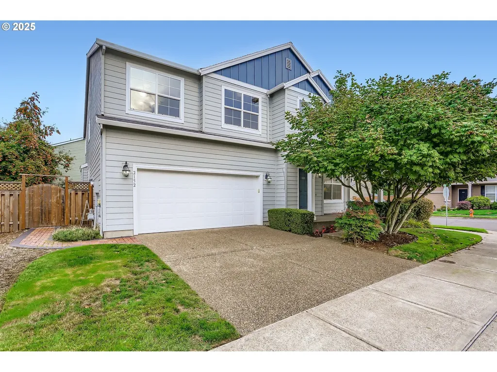 2152 N Laurelwood Street Canby OR 97013