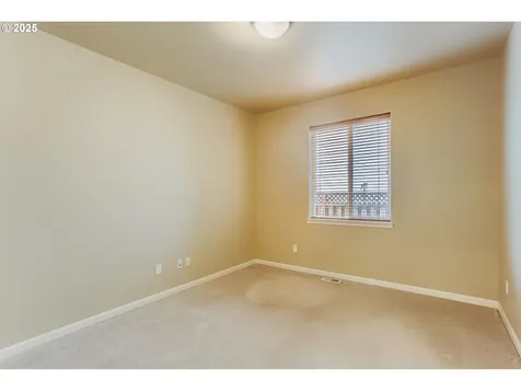 2152 N Laurelwood Street Canby OR 97013