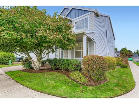 2152 N Laurelwood Street Canby OR 97013