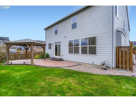 2152 N Laurelwood Street Canby OR 97013