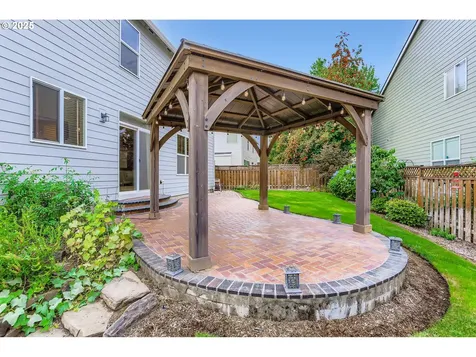 2152 N Laurelwood Street Canby OR 97013