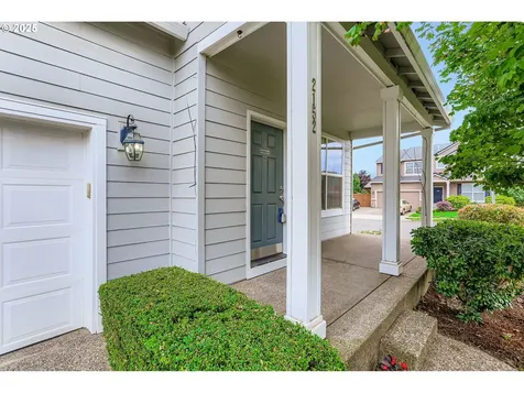 2152 N Laurelwood Street Canby OR 97013