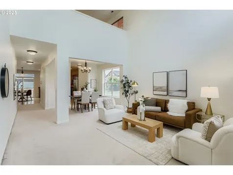 2152 N Laurelwood Street Canby OR 97013