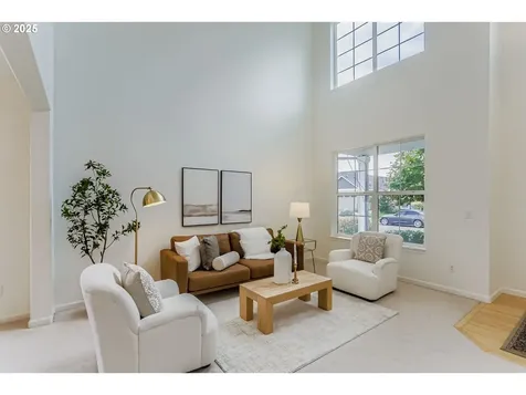 2152 N Laurelwood Street Canby OR 97013