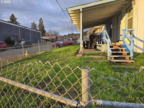413 NE Boston Street Roseburg OR 97470