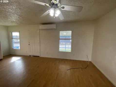 413 NE Boston Street Roseburg OR 97470