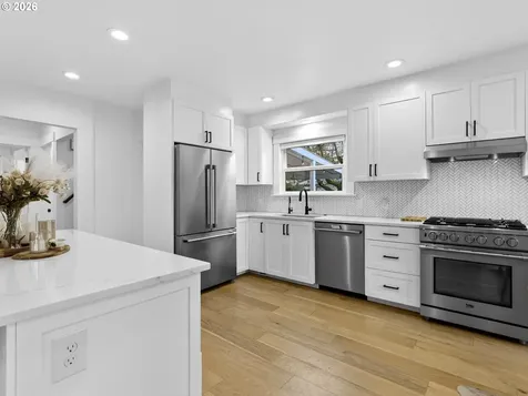 3245 NE 55th Avenue Portland OR 97213
