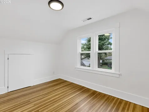 3245 NE 55th Avenue Portland OR 97213