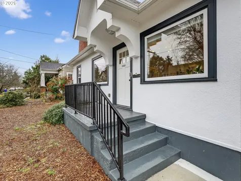 3245 NE 55th Avenue Portland OR 97213