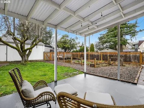 3245 NE 55th Avenue Portland OR 97213