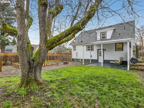 3245 NE 55th Avenue Portland OR 97213