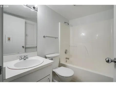3306 SW Fairmount Boulevard Portland OR 97239