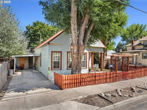 2420 9th Street Baker City OR 97814